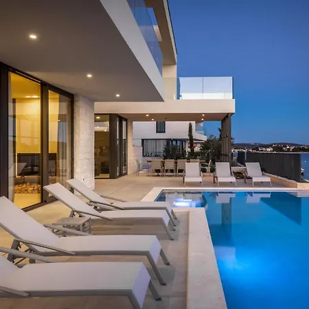 Animare Villa
