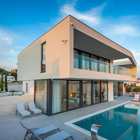 Animare * Rogoznica (Sibenik-Knin)