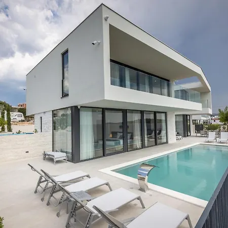 Animare Villa