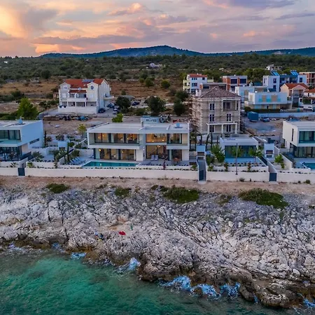 Animare Villa