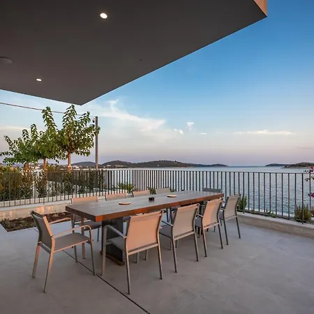 Animare * 罗戈兹尼察