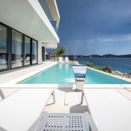 Animare Villa *