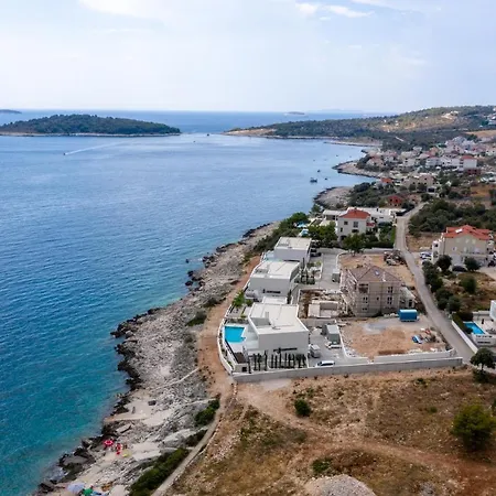 Animare Villa *