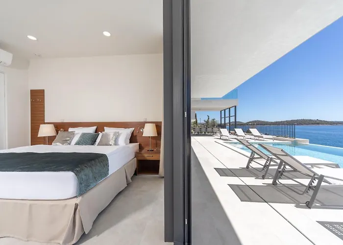 Animare Rogoznica (Sibenik-Knin)