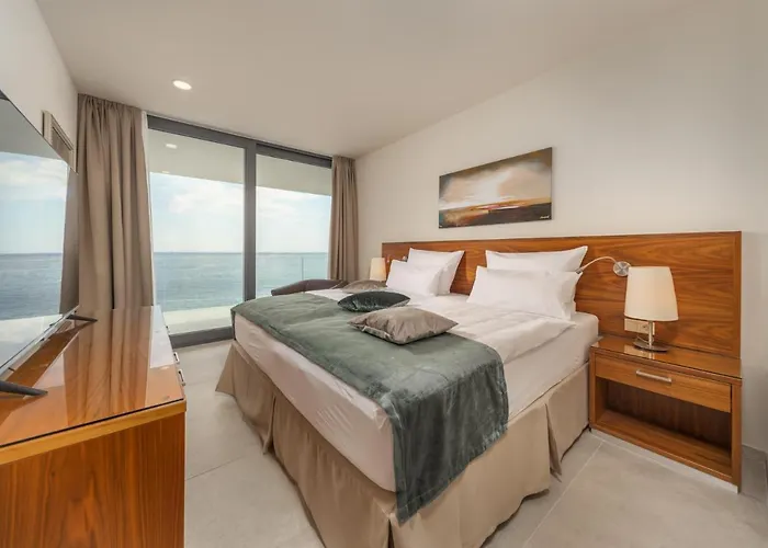 Animare Villa Rogoznica (Sibenik-Knin)