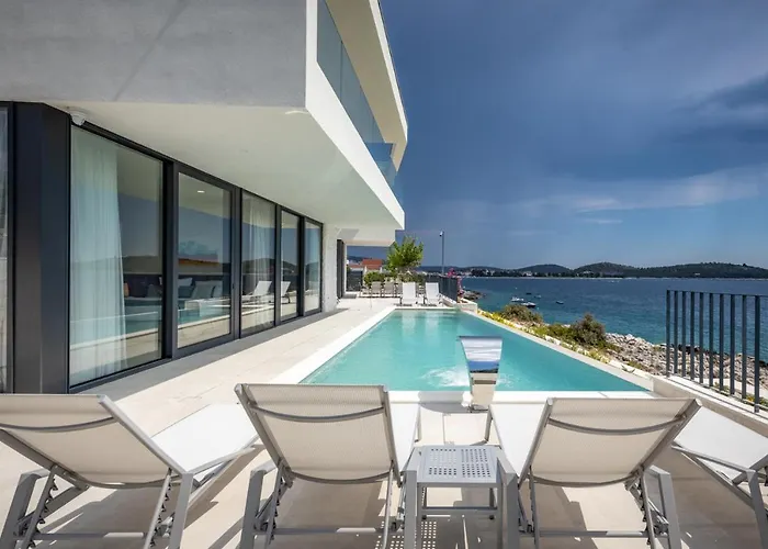 Animare Rogoznica (Sibenik-Knin)